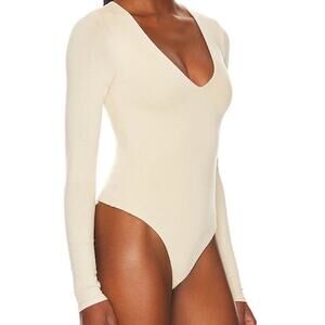 House of Harlowe 1960 Malina Size Large Ivory Ribbed Bodysuit Deep V-Neck